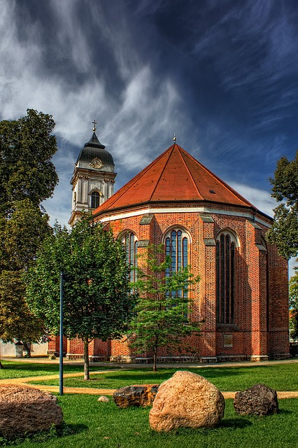 church-640x480-31374320.jpeg