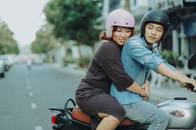couples-counseling-640x480-967618.jpeg
