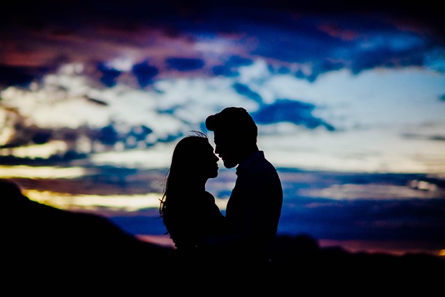 dating-640x480-28811443.jpeg