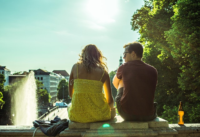 dating-640x480-43514062.jpeg