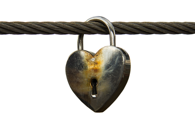 love-640x480-33829079.png
