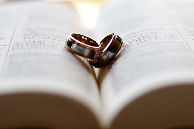 wedding-640x480-81535270.jpeg