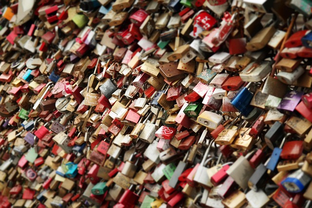 love-640x480-48727947.jpeg