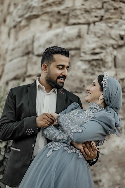 wedding-engagement-640x480-14273040.jpeg