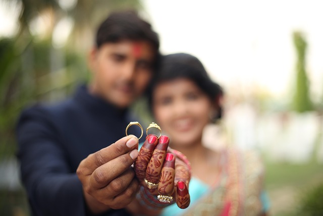 wedding-engagement-640x480-967342.jpeg