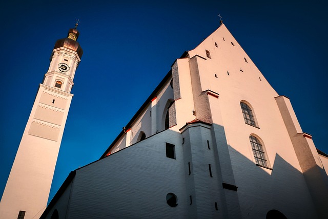church-640x480-91102306.jpeg
