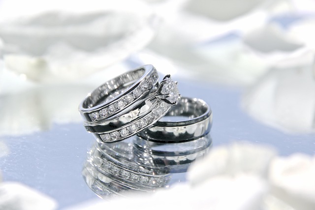 wedding-engagement-640x480-39516754.jpeg