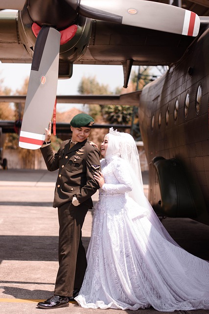 wedding-engagement-640x480-72700979.jpeg