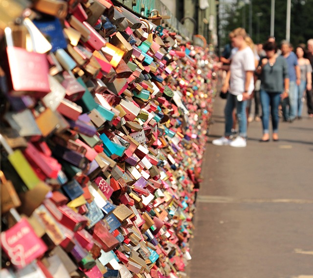 love-640x480-86366384.jpeg